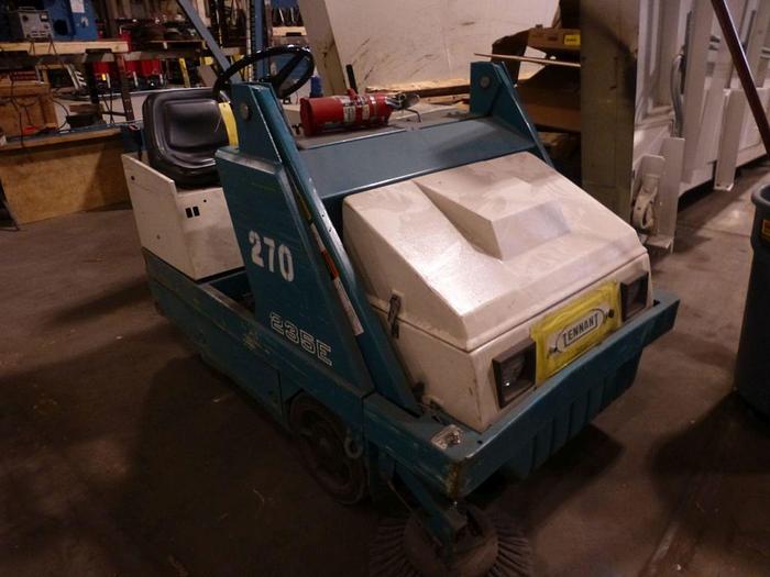 Used TENNANT FLOOR CLEANER SWEEPER MODEL 235E