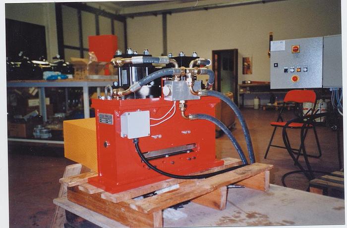 New F&P Lubrication Systems etc. (New) #4139.2