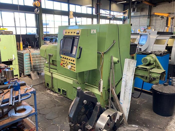 Gebruikt Victor CNC TNS-3H
