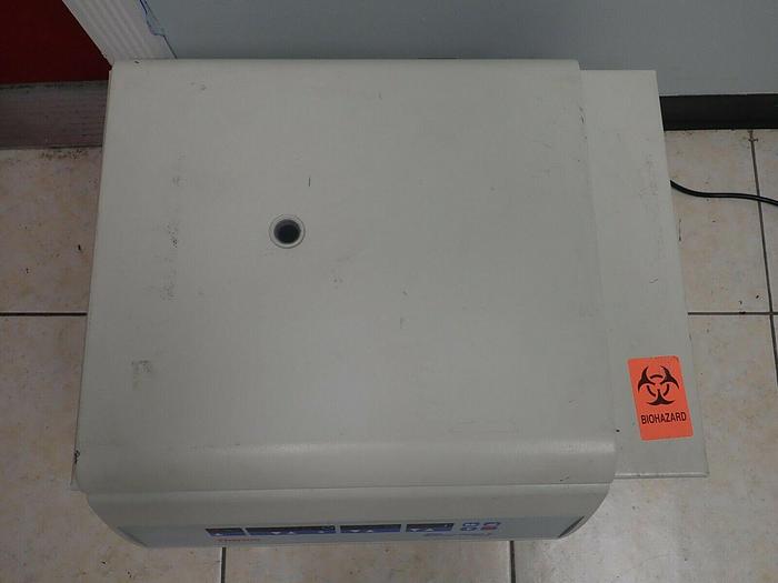 Used Thermo Scientific Sorvall Biofuge Primo R Refrigerated Centrifuge with Rotor