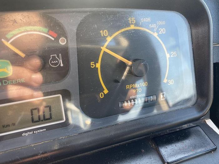 Usato 2004 JOHN DEERE 5615 F