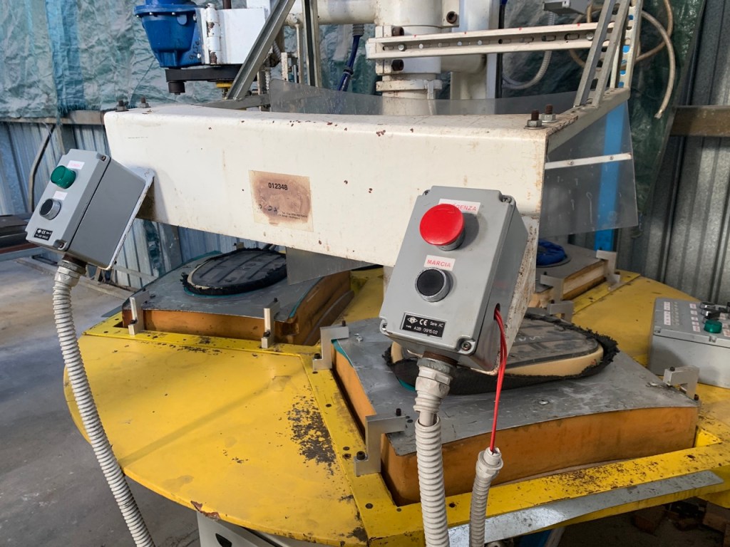 Usato Giostra per incollare a tre stazioni Omef