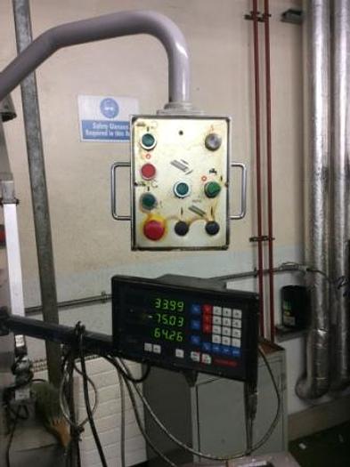 Used 1999 Extron K3V Turret Milling Machine