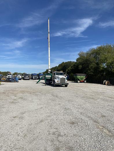 Used 2011 Peterbilt Heavy spec