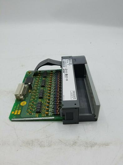 Used Allen-Bradley SLC 500 Input Module 1746-ITV16 Ser. C