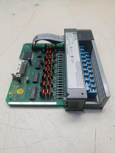 Used AB 1746-OB16 Ser C OutPut Module