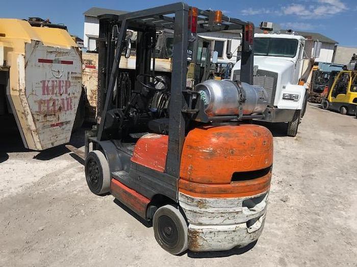 Used Toyota 42-6FGCU25 Forklift