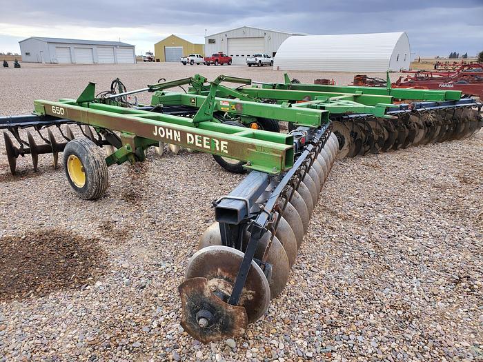 Used 24' John Deere 650 Tandem Disk