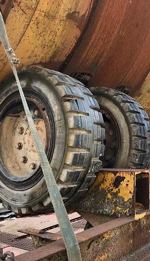 Usato Sfangatrice, LORO & PARISINI - DIMENSIONI 6x2 m. - Con carpenteria e motore