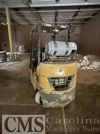 Used Caterpillar 2C4000 4,000 Lbs Forklift