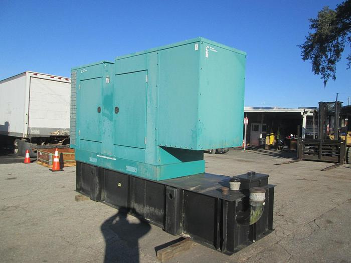 Used 2011 Cummins 100KW Generator