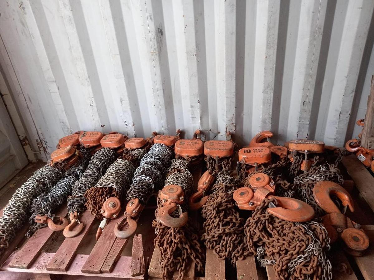 Used VARIOUS TON VITAL CHAIN BLOCKS - USED CONDITION