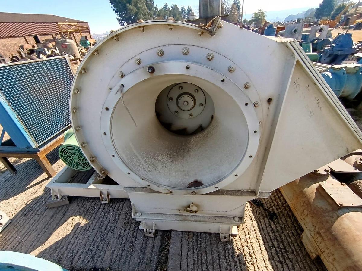 Used INDUSTRIAL FAN WITH ELECTRIC MOTOR 5.5KW