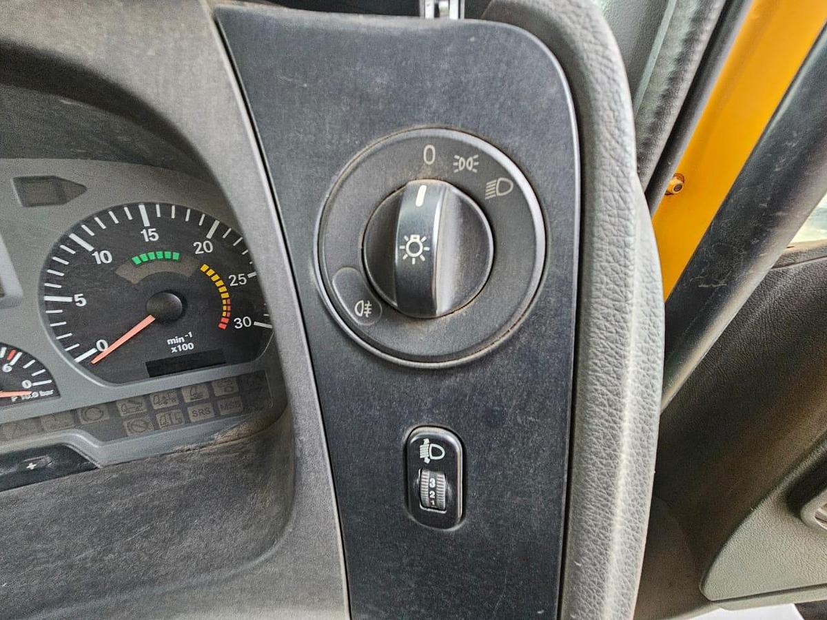 Used MERCEDES-BENZ ATEGO 1517 WATER TANK TRUCK