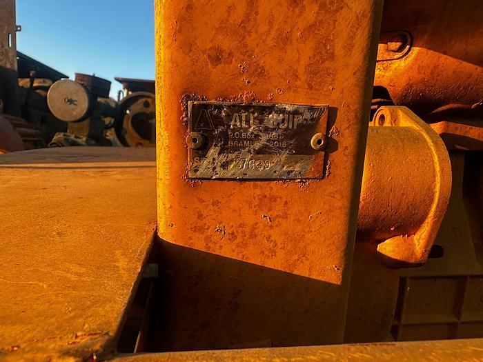 Used 4 CYLINDER DIESEL ENGINE ON TROLLEY (NOT TESTED)(INCOMPLETE)