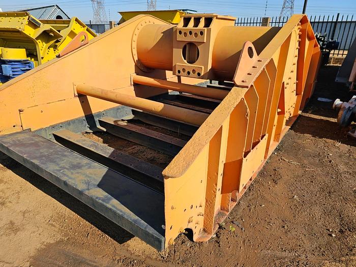 Used SINGLE DECK SCREEN 