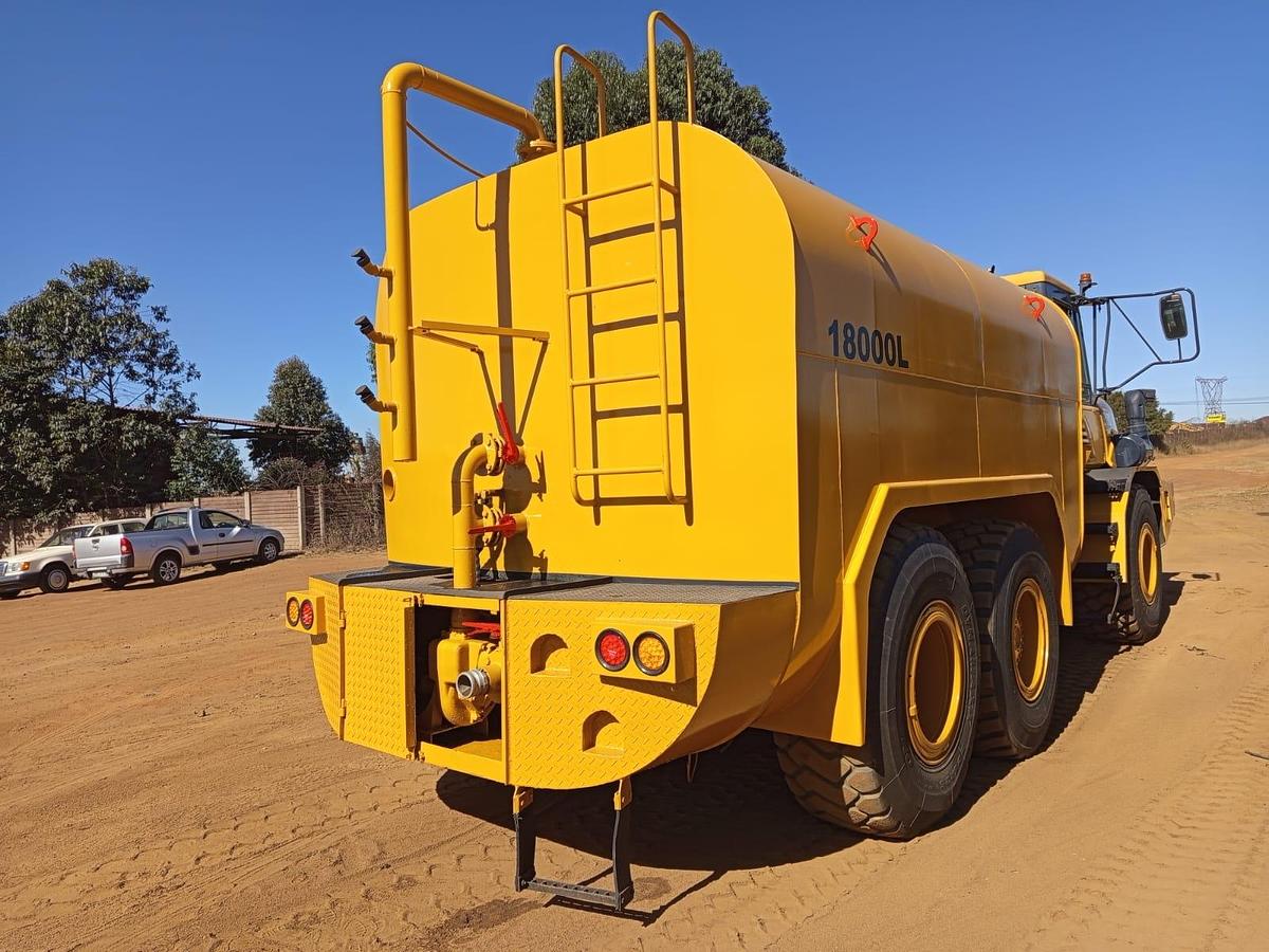 Used BELL B18D ARTICULATED WATER TANKER