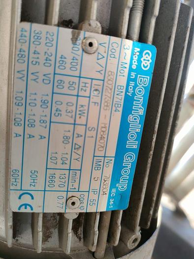 Used 1 X 100 M PACKING LINE ROLLER CONVEYOR STRUCTURE COMPLETE WITH DRIVES UNIT (TESTED)