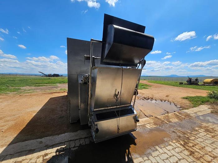 Used COMPLETE (BRAND NEW) 2024 VIBRATING FLUID BED DRYER UNIT, WITH FANS, OVEN, VIBRATORS, DUCTING, CYCLONES, CONTROL PANELS, SCREW FEEDERS, GEARBOXES & MOTORS