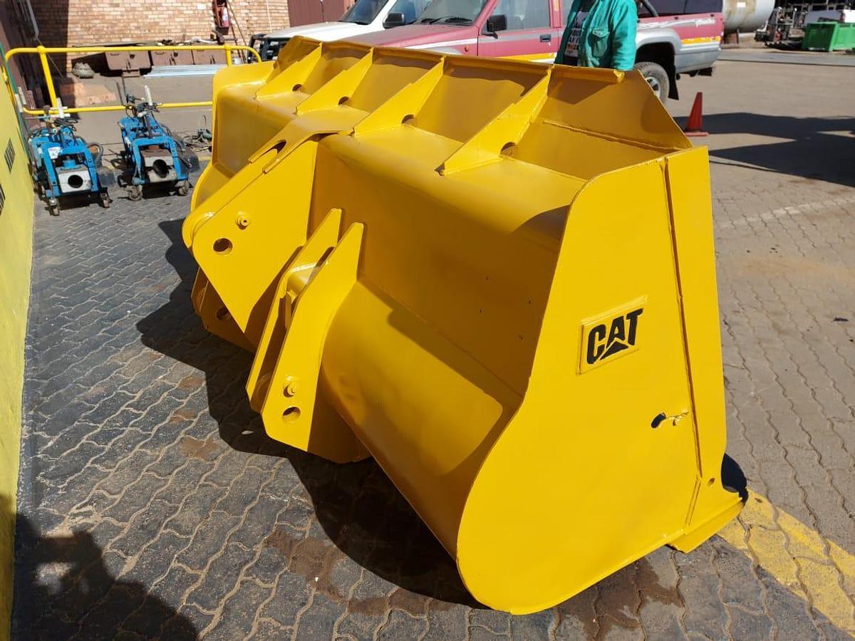 Used CAT FRONT END LOADER BUCKET