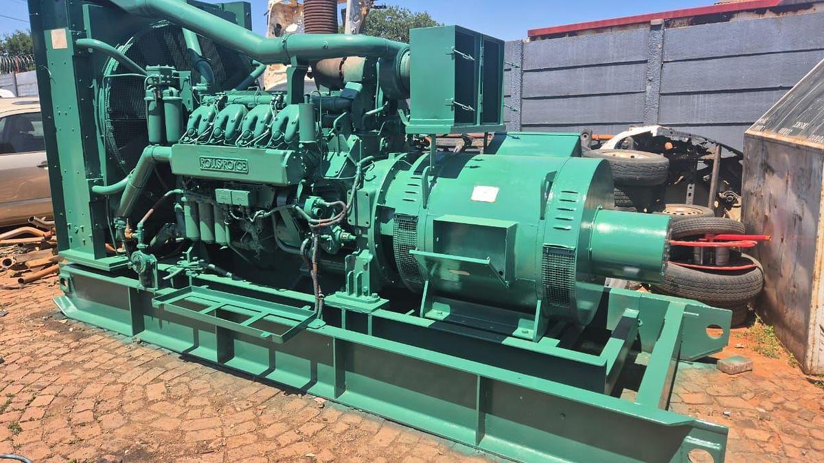 Used 1500 KVA ROLLS ROYCE 525V GENERATOR - OPERATIONAL CONDITION