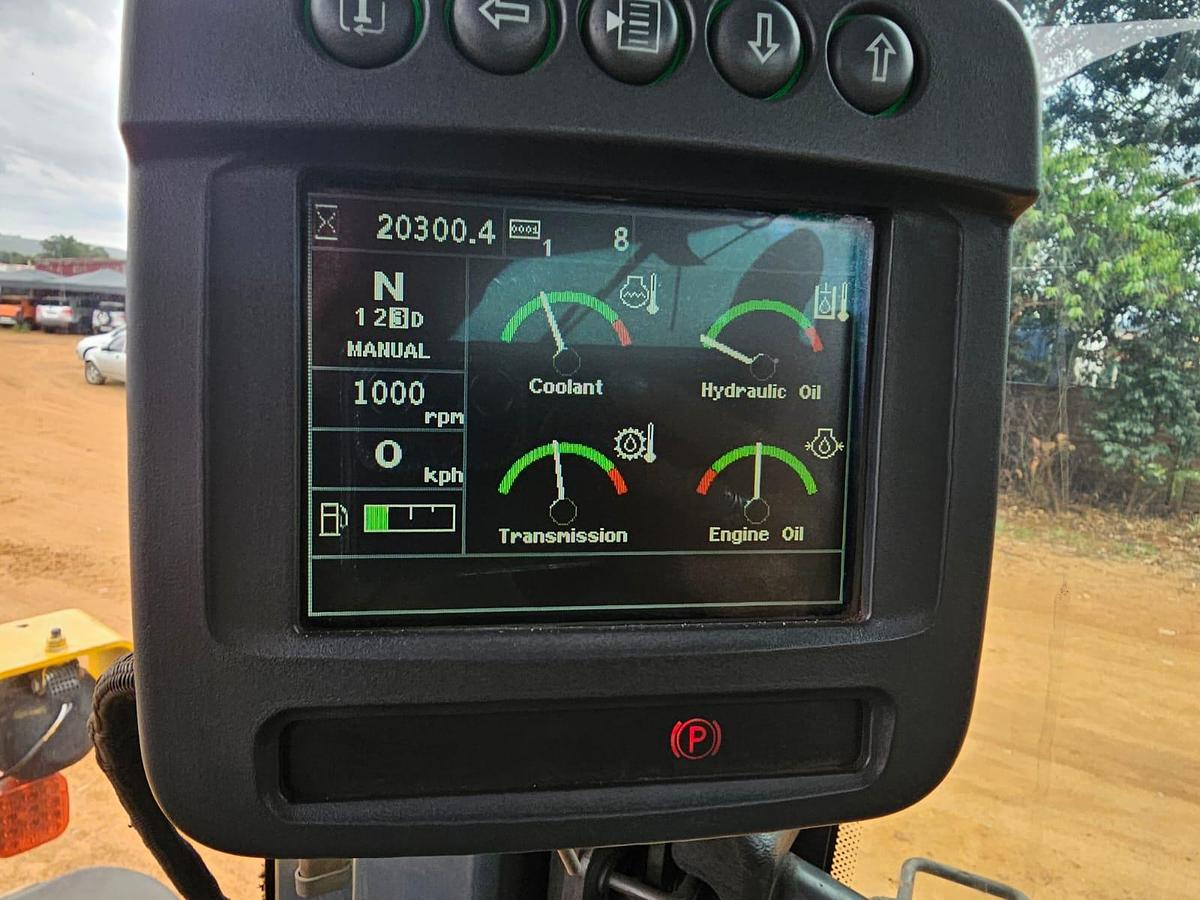 Used BELL L1204E FRONT END LOADER (USED)