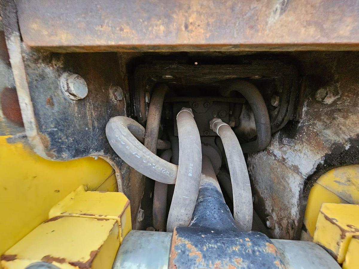Used NEW HOLLAND LM1445 TELEHANDLER