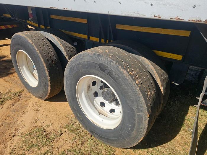 Used SERCO DOUBLE AXLE INSOLATED BODY TRAILER WITH RAVIOLI TAIL LIFT