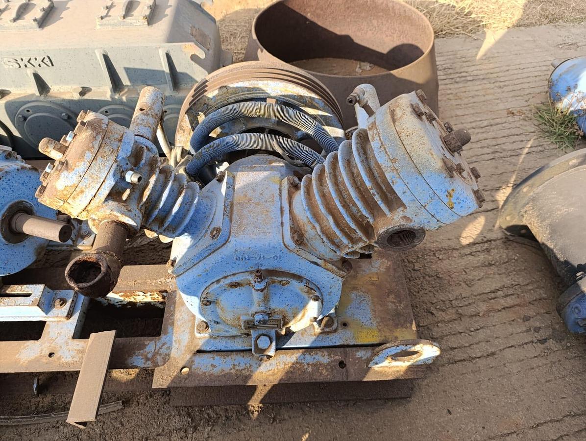 Used AIR COMPRESSOR WITH 11KW ELECTRIC MOTOR