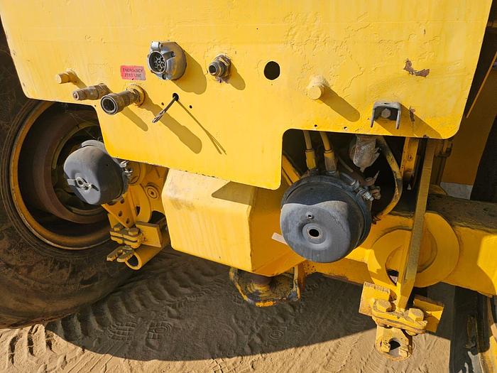 Used BELL TRACTOR (RUNNER)