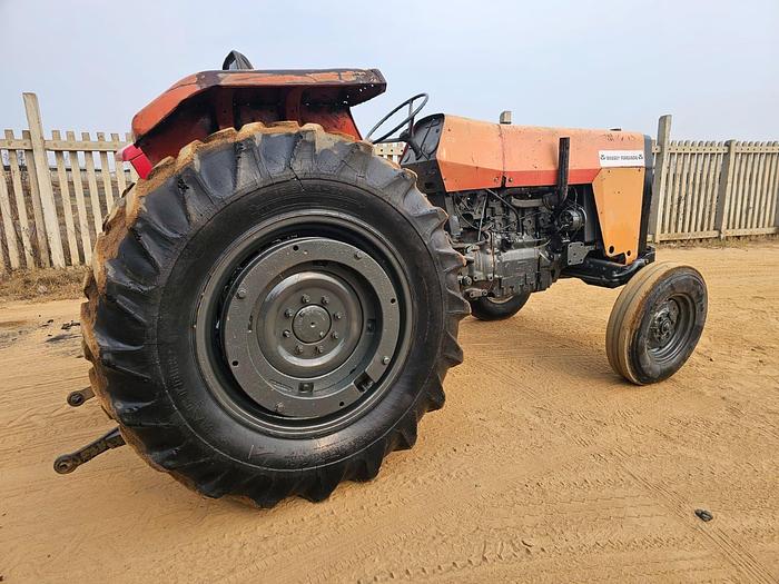 Used MASSEY FERGUSON TRACTOR (RUNNER)
