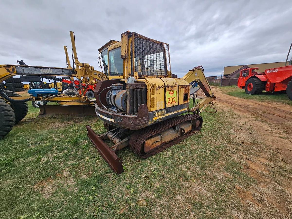 Used HYUNDAI ROBEX 55-7 EXCAVATOR