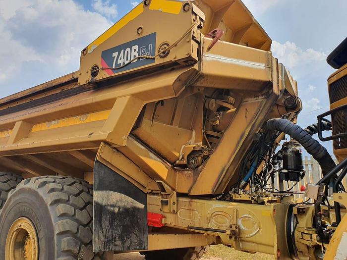 Used CAT 740B EJ (RUNNER)