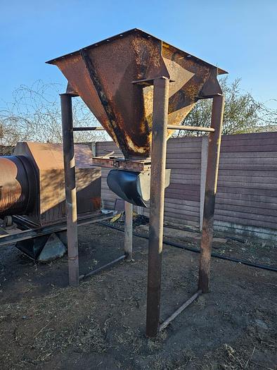 Used ASPHALT TAR MIXER WITH FEEDER BIN, MOTORS AND FLAME HEATER