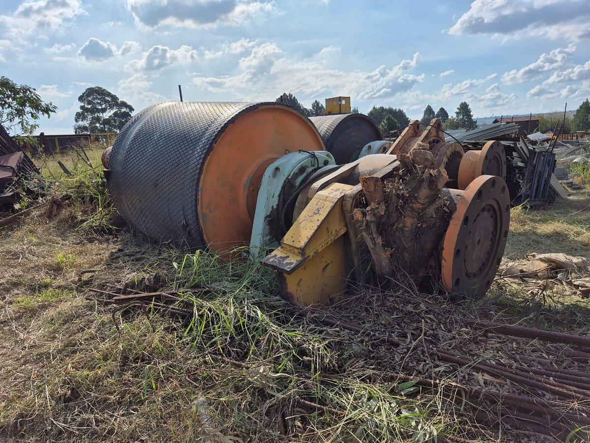 Used COMPLETE DRIVE PULLEY UNIT