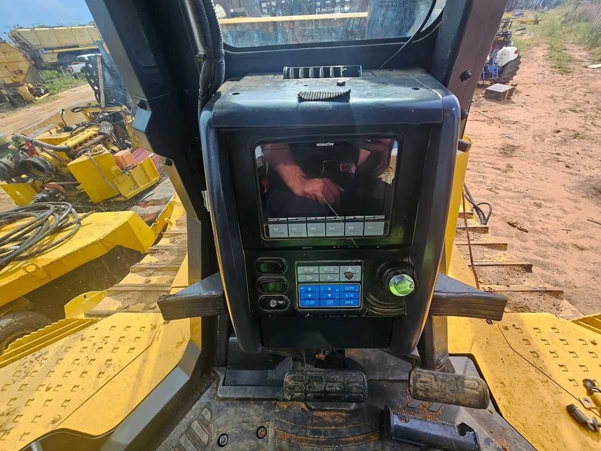 Used KOMATSU D155AX TRACKED DOZER - OPERATIONAL