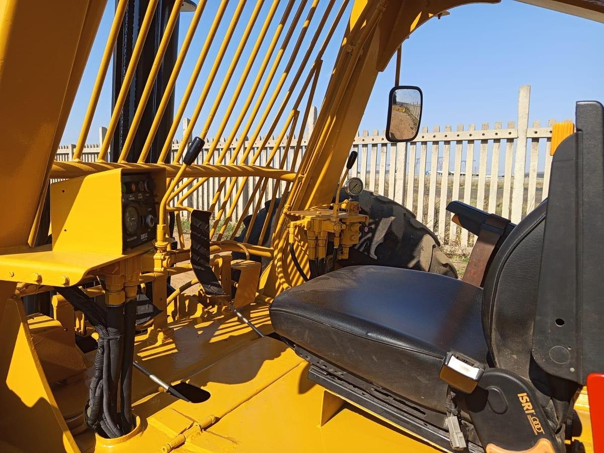 Used BELL 120 SUPER 2.75 TON ROUGH TERRAIN FORKLIFT(USED CONDITION)