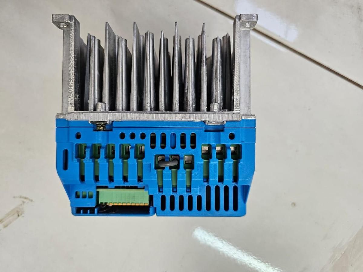 Used YASKAWA Q2V SPEED DRIVES (VSD)