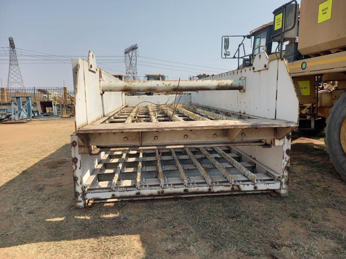 Used OSBORN SCREEN PANELS