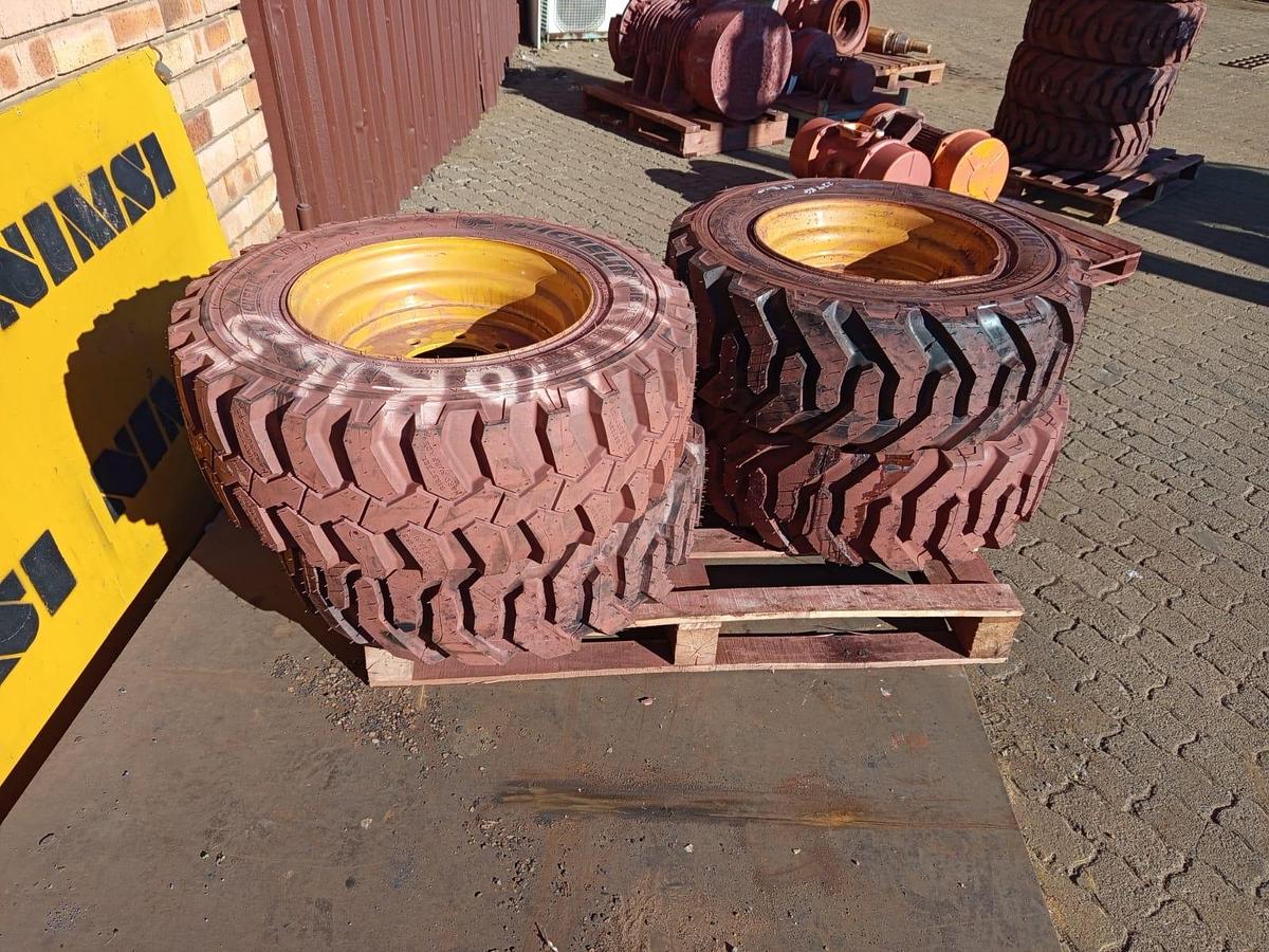 Used MICHELIN BIBSTEEL ALL TERRAIN TYRES 260/70R 16.6 IND X4