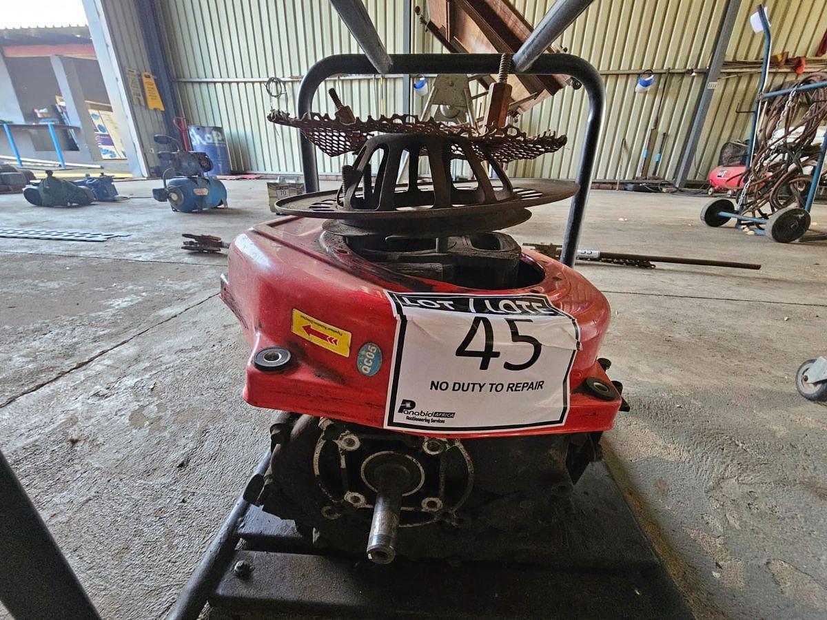 Used ENGINE ON STAND