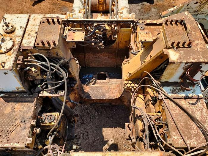 Used KOMATSU 475A DOZER WITH ENGINE, RIPPER AND BLADE (PARTIALLY STRIPPED