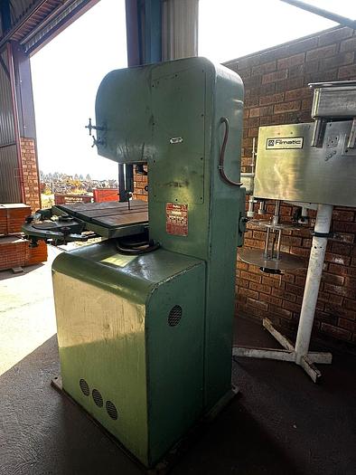 Used DOALL CONTOUR MATIC SAW 16 INCH AND WELDER (NOT TESTED)