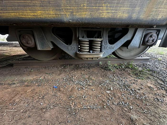 Used RDS BOTTOM SIDE DISCHARGE HOPPER