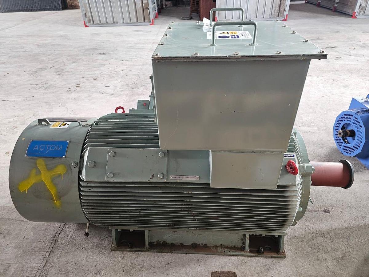 Used 200KW INDUCTION MOTOR