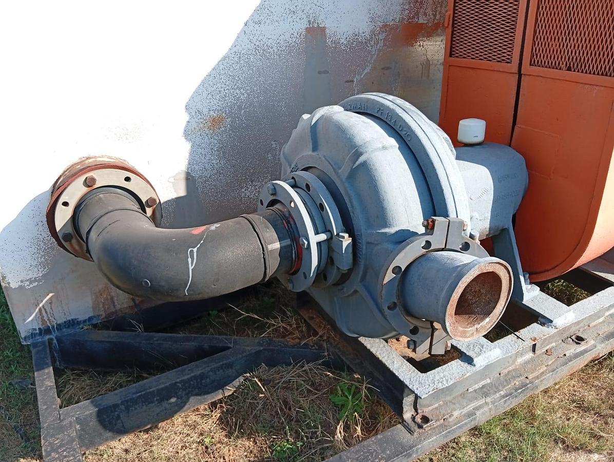 Used BOX STORAGE TANK WITH 132KW INDUCTION MOTOR
