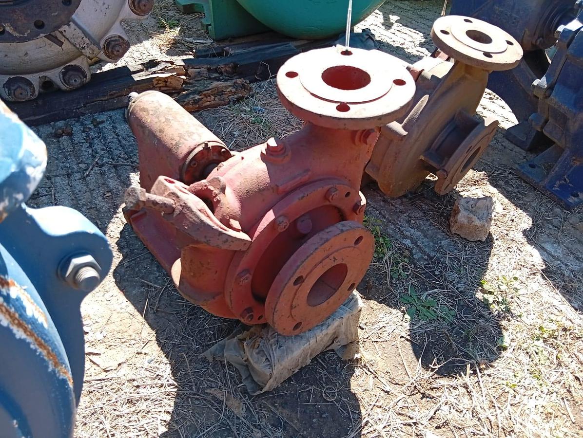 Used 3/2 VETSAK HORIZONTAL SHAFT SINGLE PHASE SINGLE CASE SINGLE SUCTION PUMP