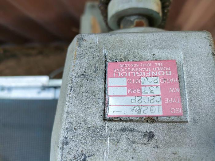 Used 1 X 100 M PACKING LINE ROLLER CONVEYOR STRUCTURE COMPLETE WITH DRIVES UNIT (TESTED)