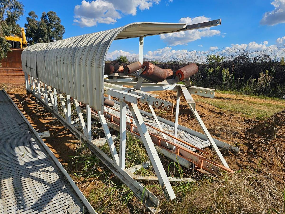 Used 1050 MM CONVEYOR STRUCTURE WITH ROOF