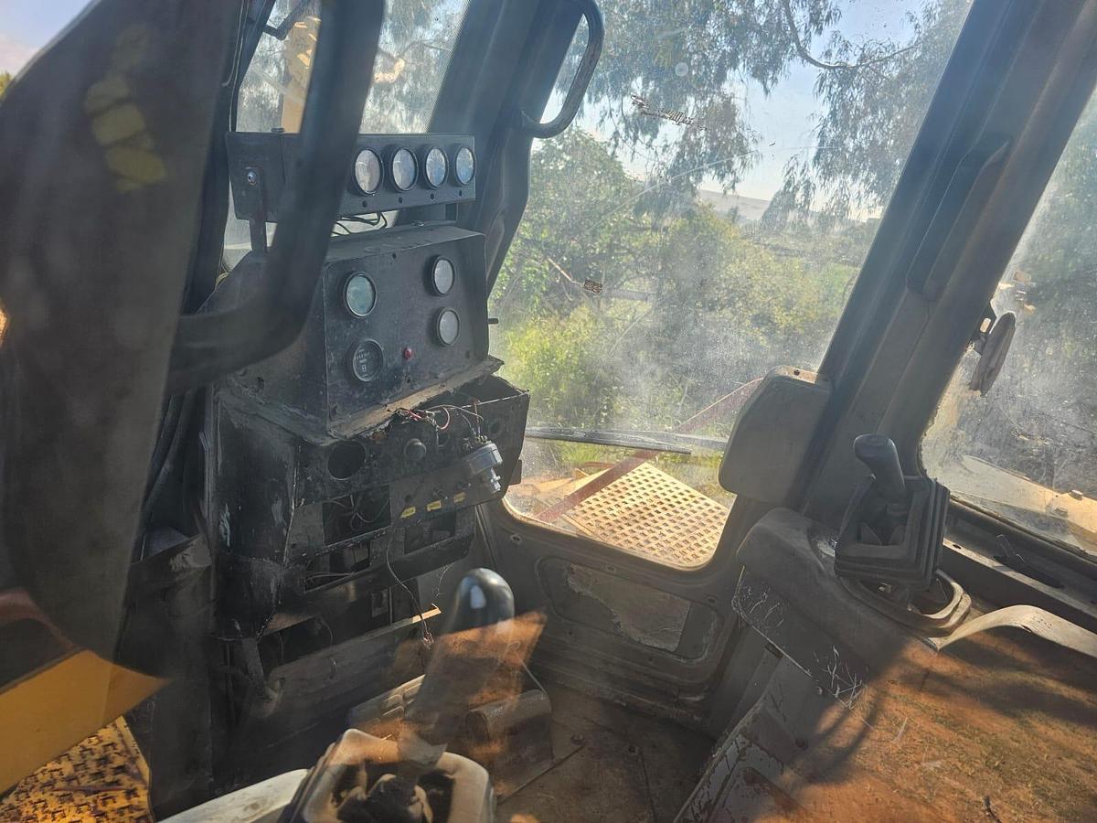 Used D375A KOMATSU DOZER (STRIPPING)